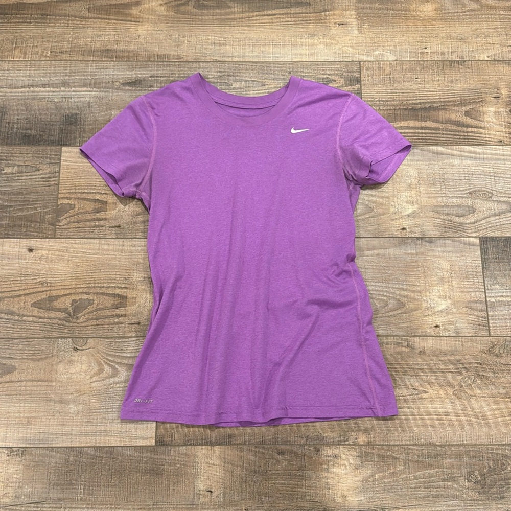 Nike Women’s Tee Shirt Purple Dri-Fit Size Medium